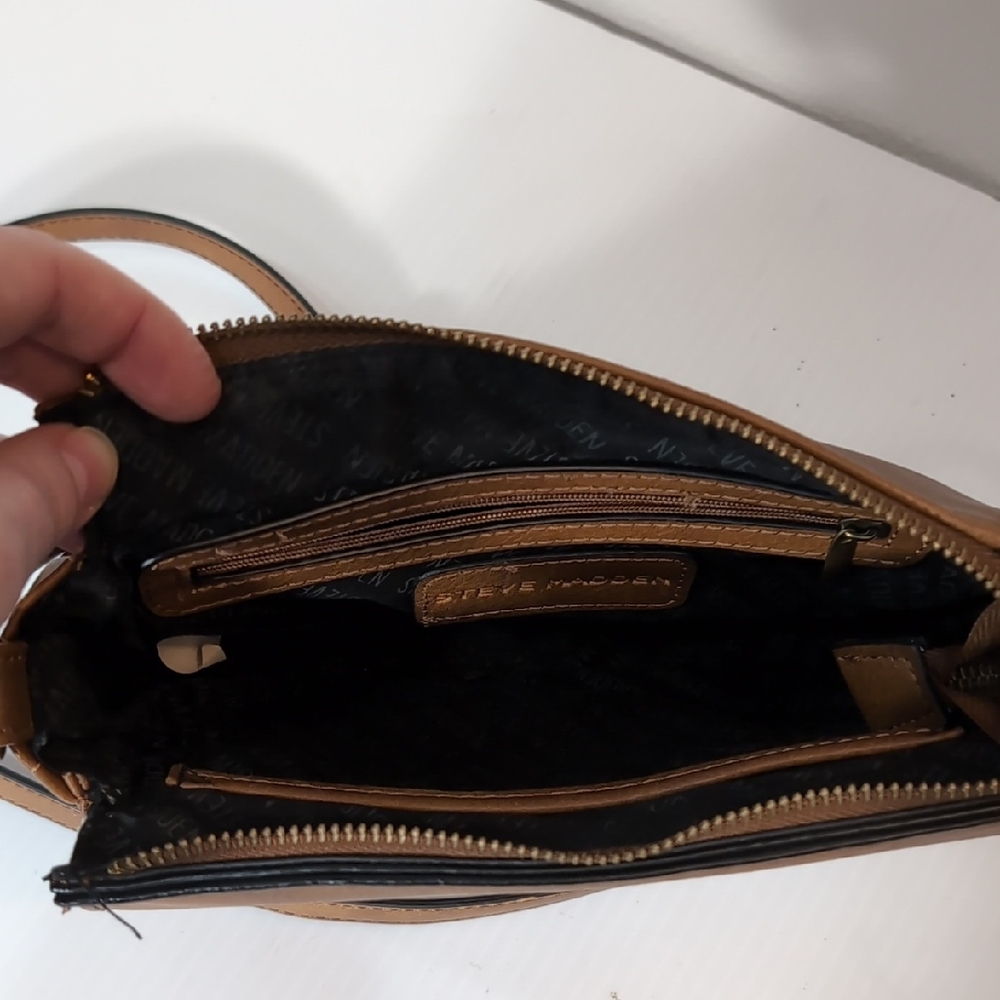 Steve Madden Brown PU Leather Crossbody Bag - Picture 9 of 16